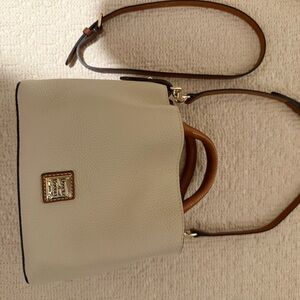 Chic Cream Shoulder Bag with Tan Accents